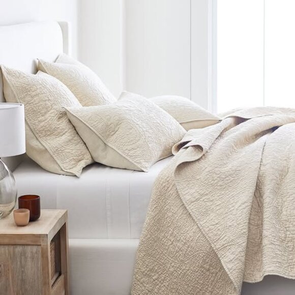 POTTERY BARN BELGIAN FLAX LINEN FLORAL STITCH QUILT, KING /CAL KING ~ FLAX - Picture 1 of 5